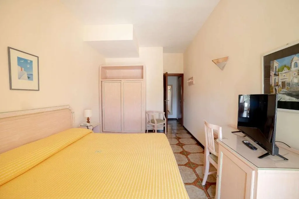 Room, Royal Terme, Naples