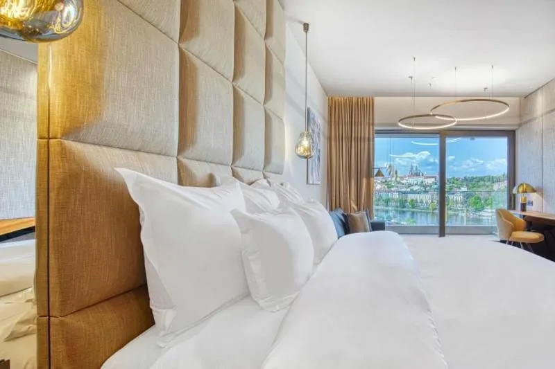 DOUBLE CLUB KING BED Room, The President, Prague