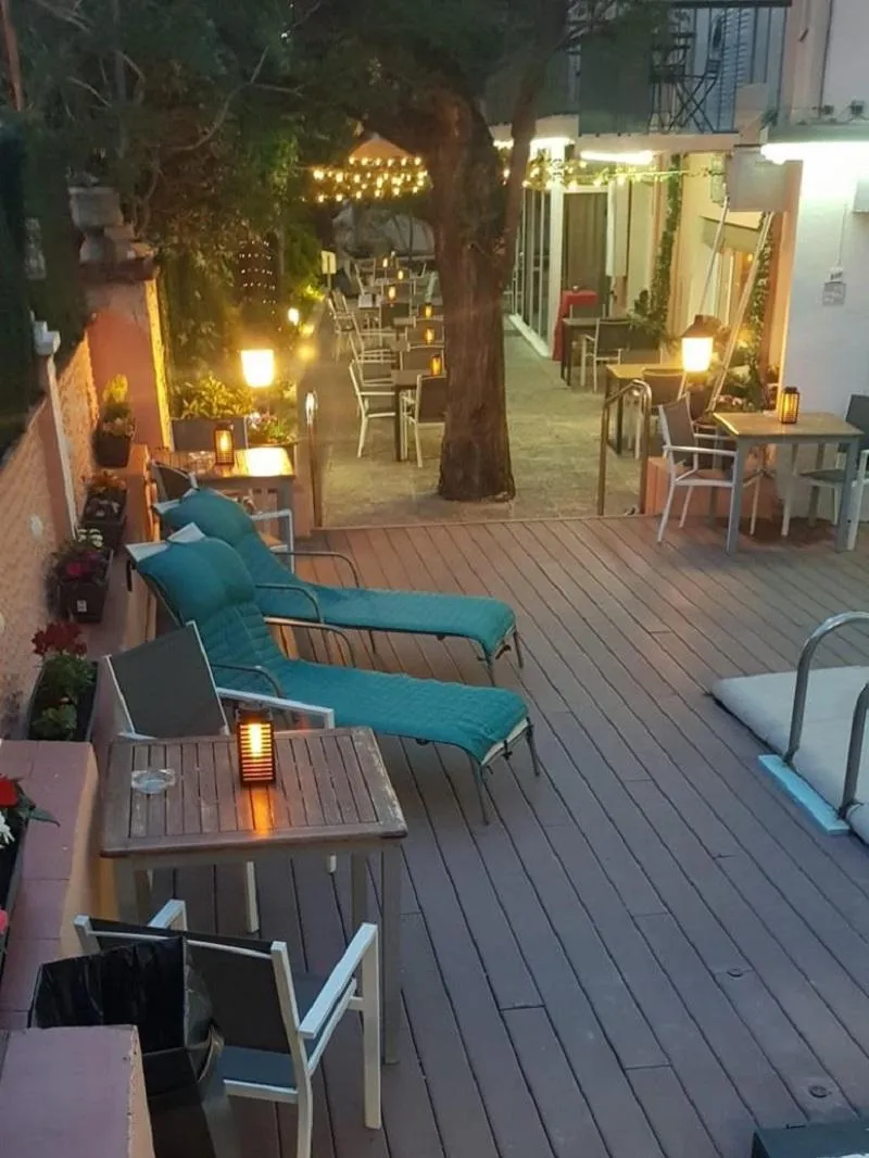 Terrace, Hospedium Hotel Trave, Costa Brava