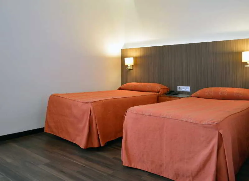 DOUBLE STANDARD Room, De Francia Y Paris, Costa De La Luz