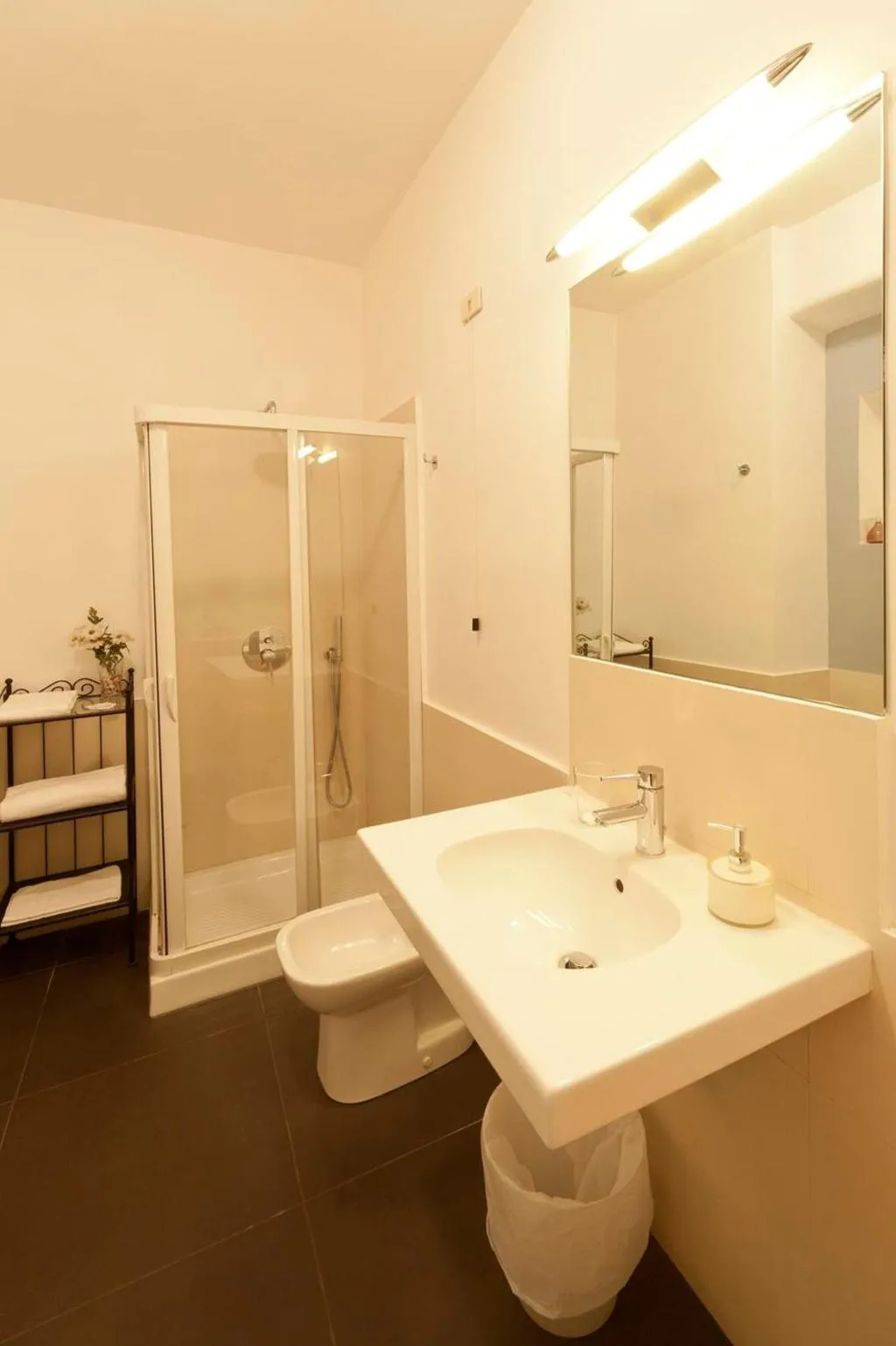 Double or Twin STANDARD Room, Cappella Vecchia 11, Naples