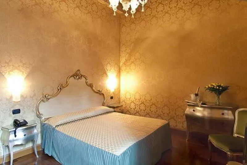 Room, Hotel Belle Epoque, Venice