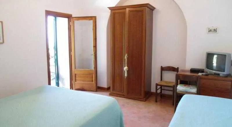 Room, B&B Le Ghiande, Naples