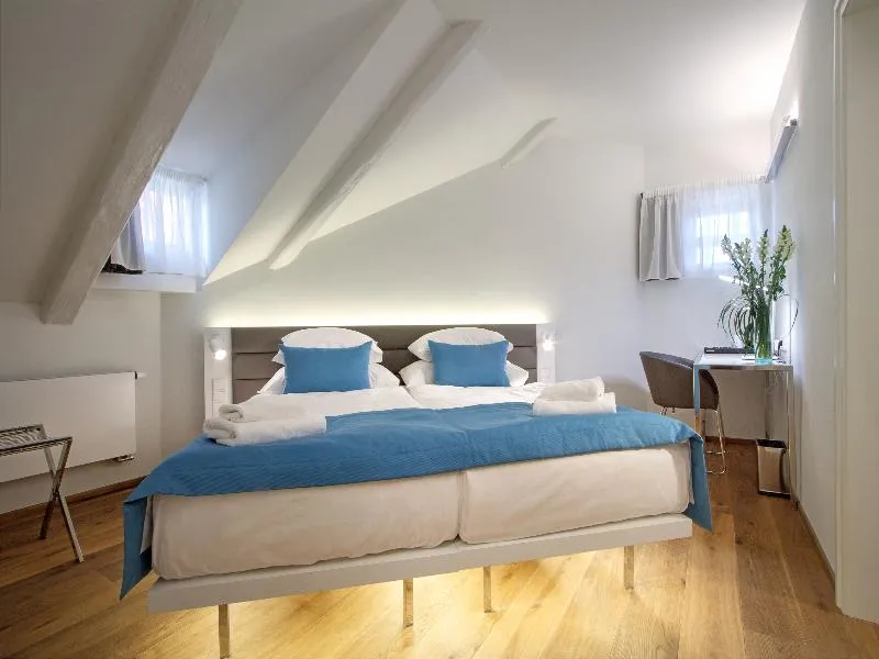 Double or Twin STANDARD Room, Bishops House, Prague