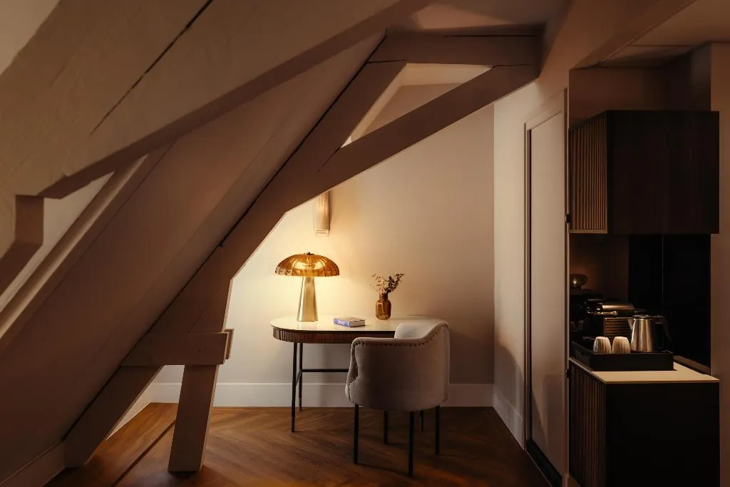 Room, The Manor Amsterdam, Amsterdam