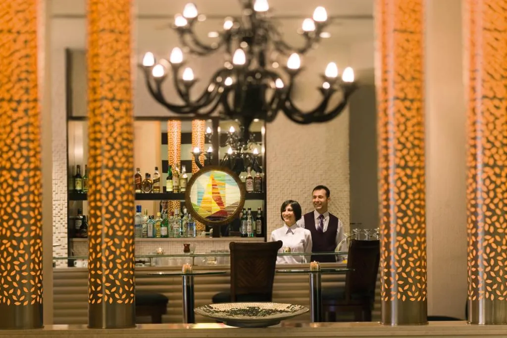 Bar, Mövenpick Izmir, Izmir