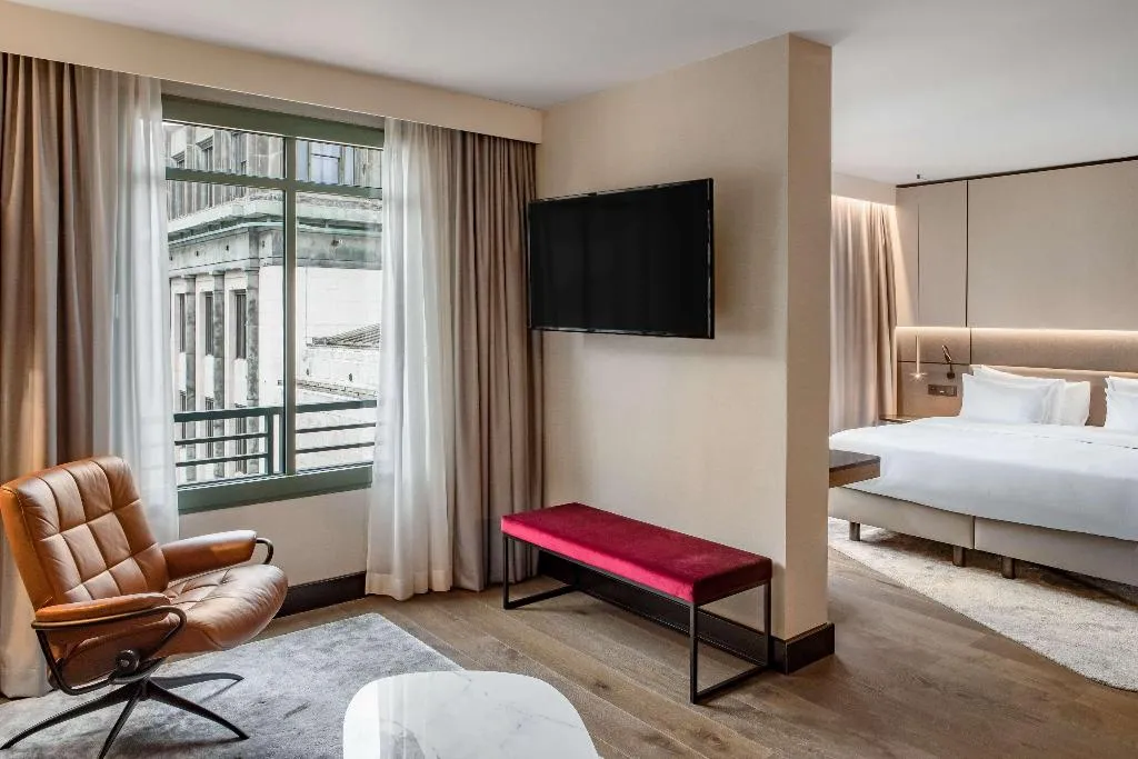 APARTMENT STANDARD Room, Radisson Collection Grand Place Brussels, Brussels