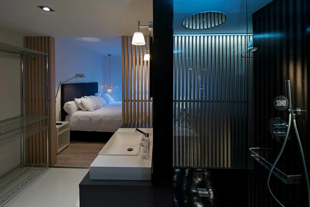 Room, Mirador de Chamartin, Madrid