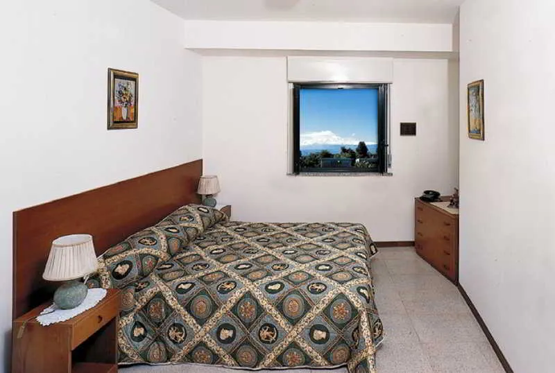 Room, Villaggio Alkantara, Catania