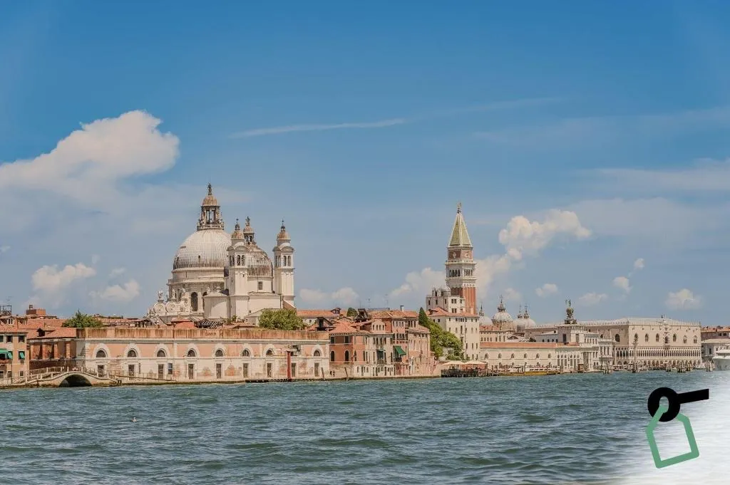 Sports and Entertainment, Hotiday Venezia Cape, Venice