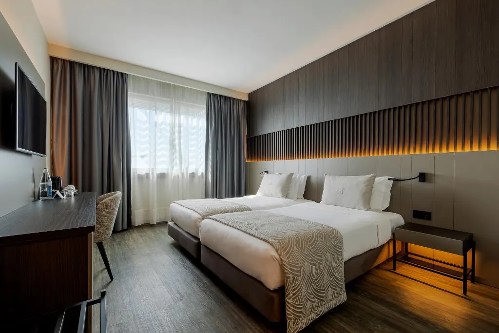 Double or Twin ECONOMY Room, HF Ipanema Porto, Porto