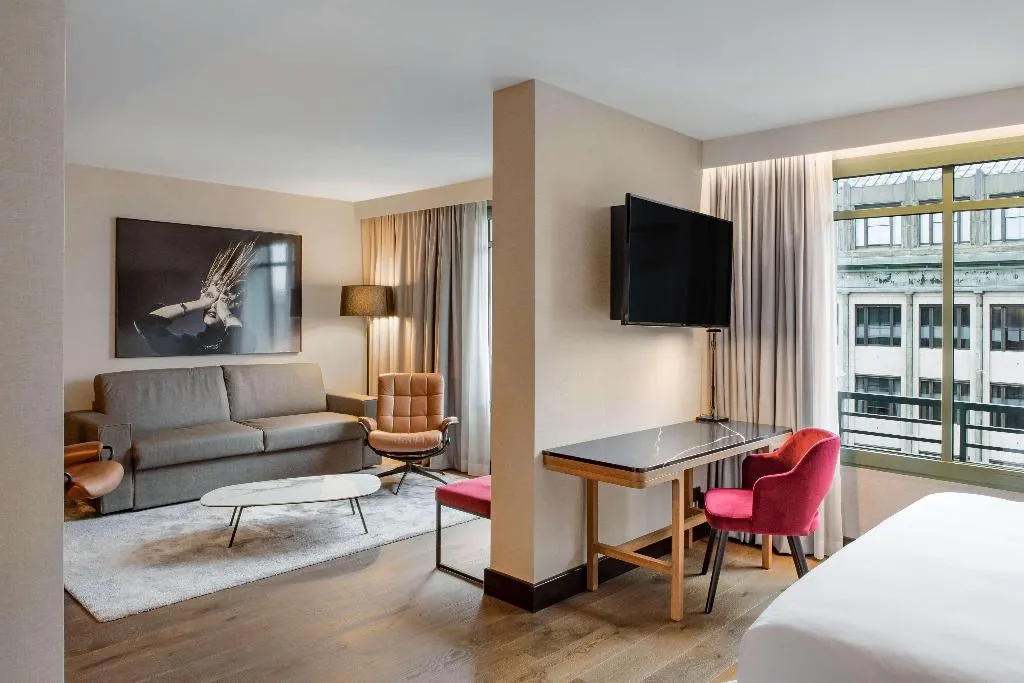 APARTMENT STANDARD Room, Radisson Collection Grand Place Brussels, Brussels