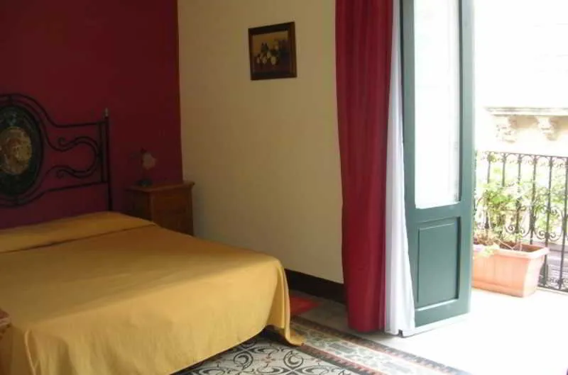 Room, B&B Ai Lumi, Palermo