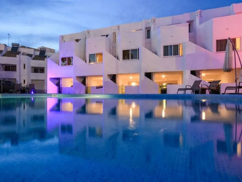 Pool, Lagoa Apartment Hotel, Algarve