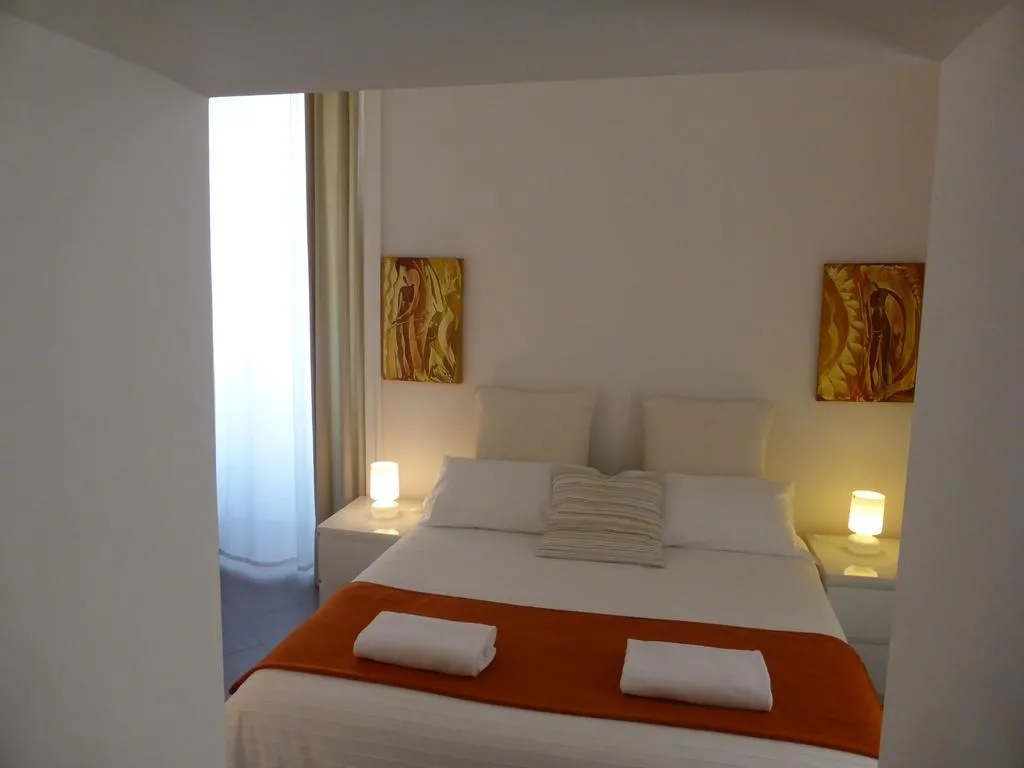 QUADRUPLE STANDARD Room, iBed Napoli B&B, Naples