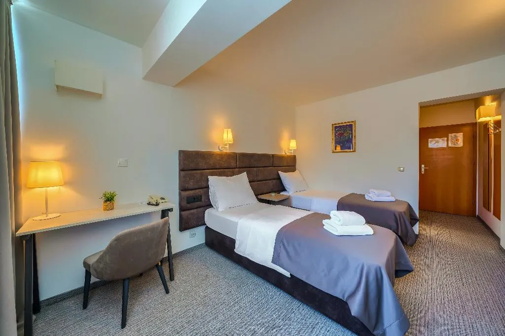 Double or Twin COMFORT Room, Alkar, Split