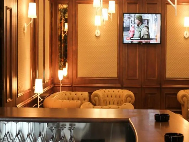 Bar, Royal Tulip City Center, Tangier