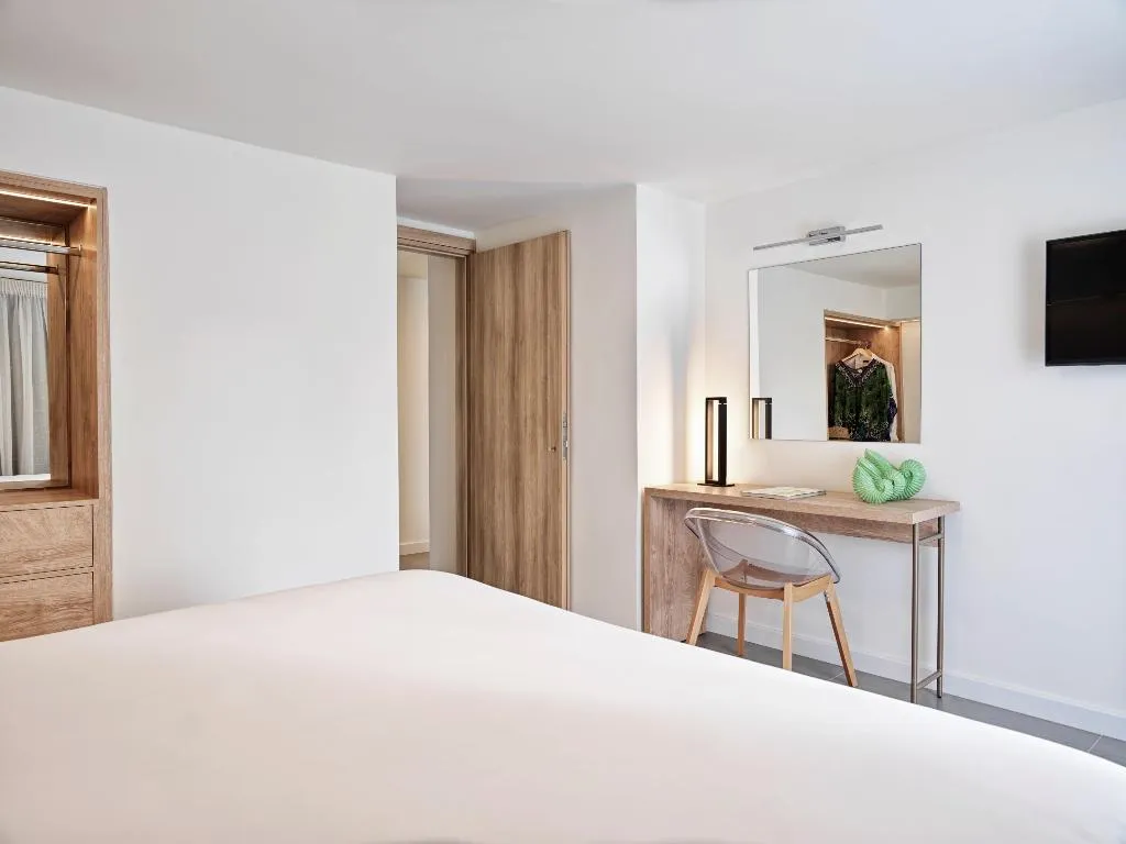 SUITE SIDE SEA VIEW TWO BEDROOMS Room, NLH Mati Seafront - Neighborhood Lifestyle Hotels, Athens