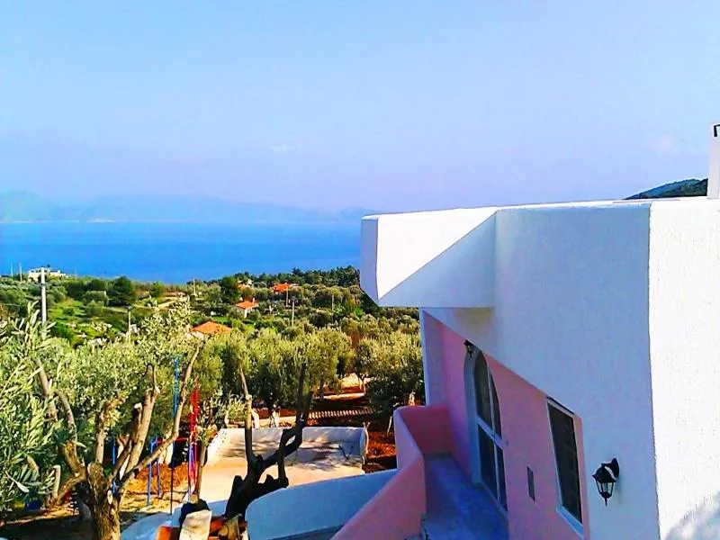 VILLA WITH PRIVATE POOL Room, Villa Konaki, Athens