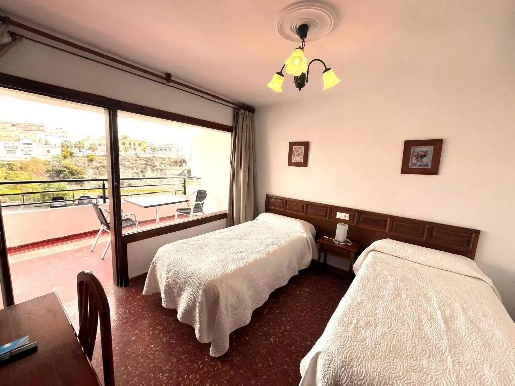 Double or Twin ECONOMY Room, Hostal Sorbas, Andalucia