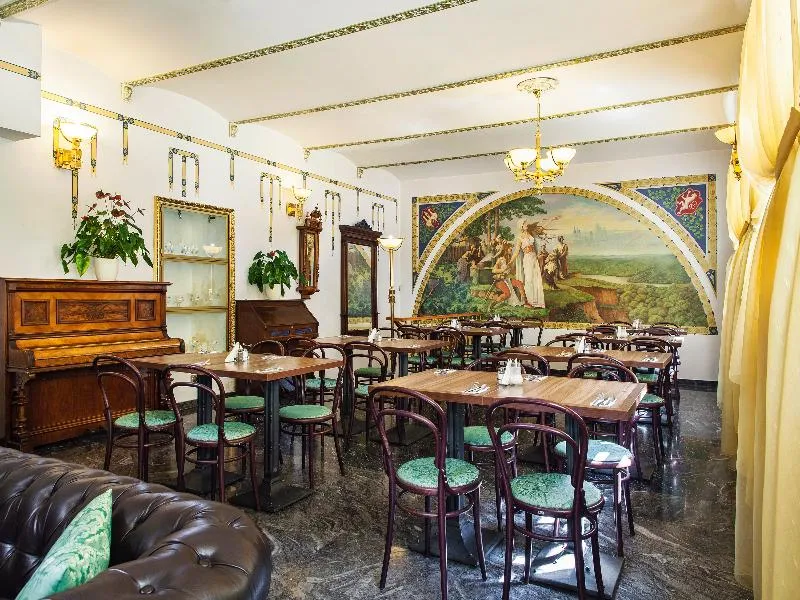 Restaurant, Taurus, Prague