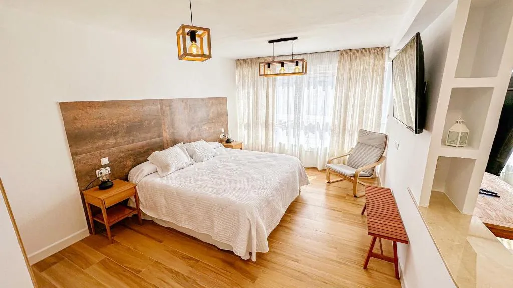 JUNIOR SUITE STANDARD Room, Hostal Sorbas, Andalucia