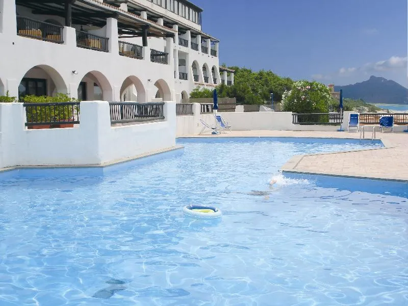 Pool, Le Dune, Rome