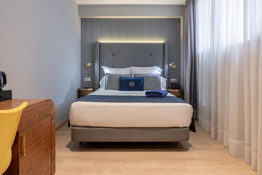 DOUBLE SINGLE USE INNER Room, Lima, Costa Del Sol