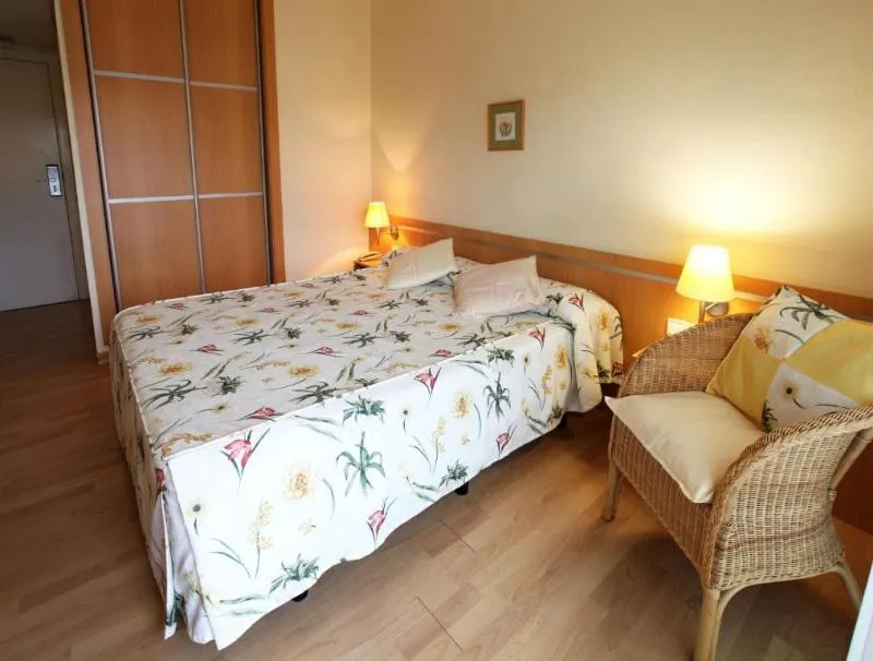 Double or Twin WITH BALCONY Room, Ancora, Costa Brava