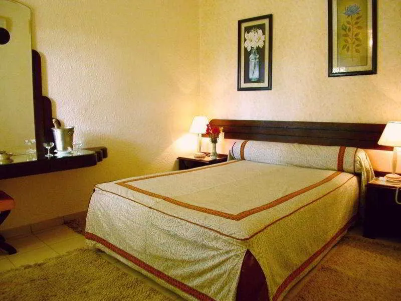 Room, Moulay Yacoub, Fez