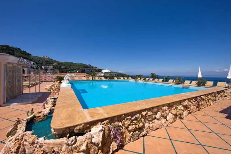 Pool, Grand Hotel la Favorita, Naples