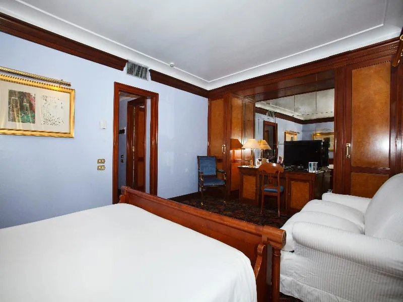 FAMILY ROOM CLASSIC Room, Albani Firenze, Florence