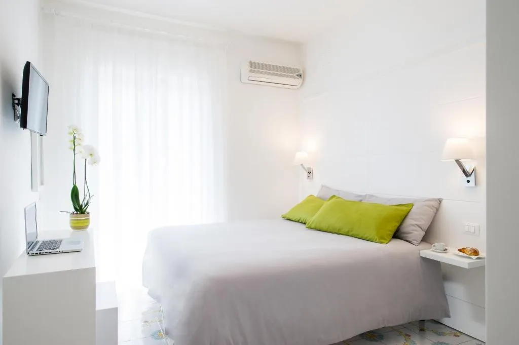 Double or Twin CLASSIC Room, San Francesco, Naples