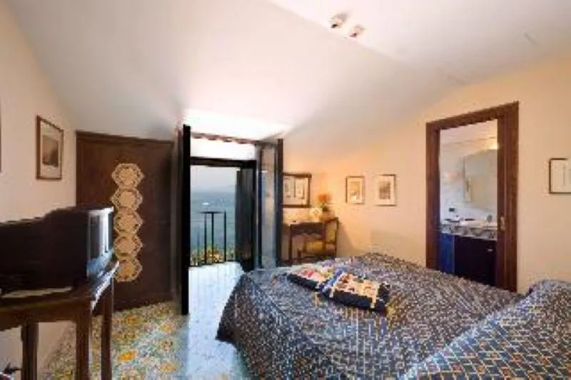 Double or Twin SUPERIOR SEA VIEW Room, La Tonnarella, Naples