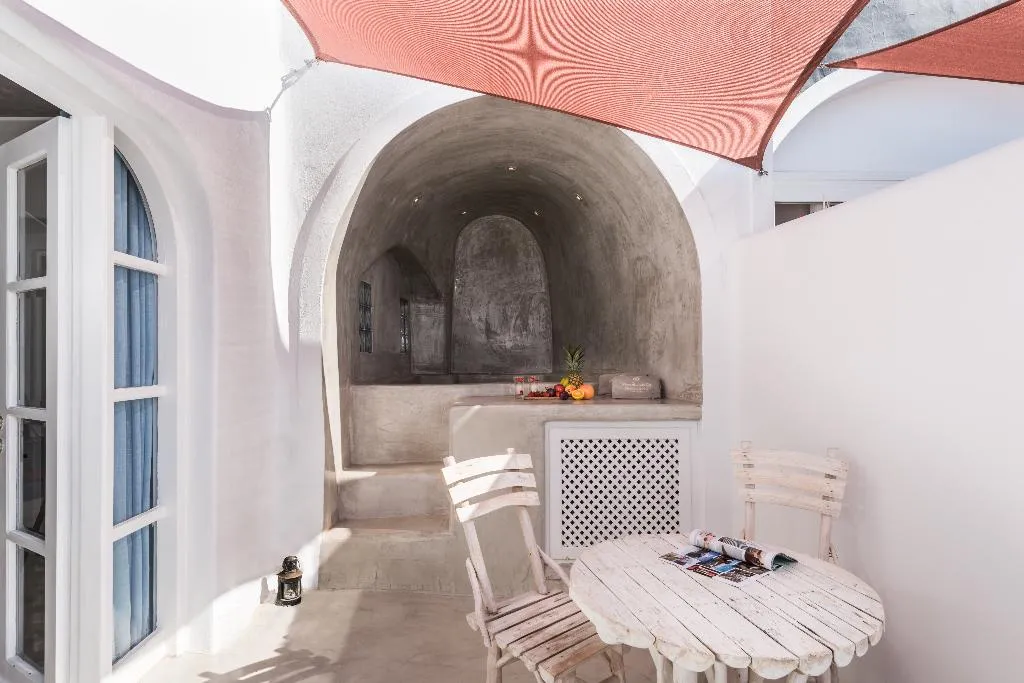 SUITE STANDARD Room, Alta Mare By Andronis, Santorini