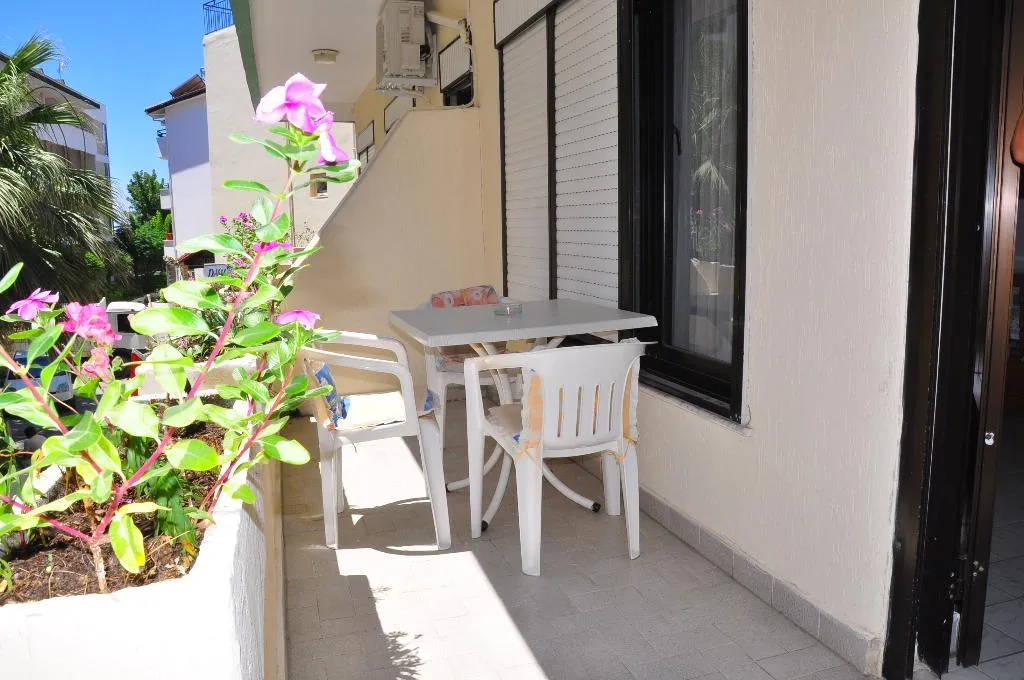 APARTMENT ONE BEDROOM Room, Delphin Apart Hotel, Antalya