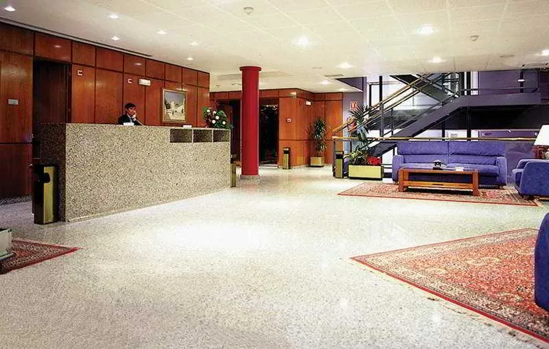 Lobby, MC Plaza de Santiago, Madrid