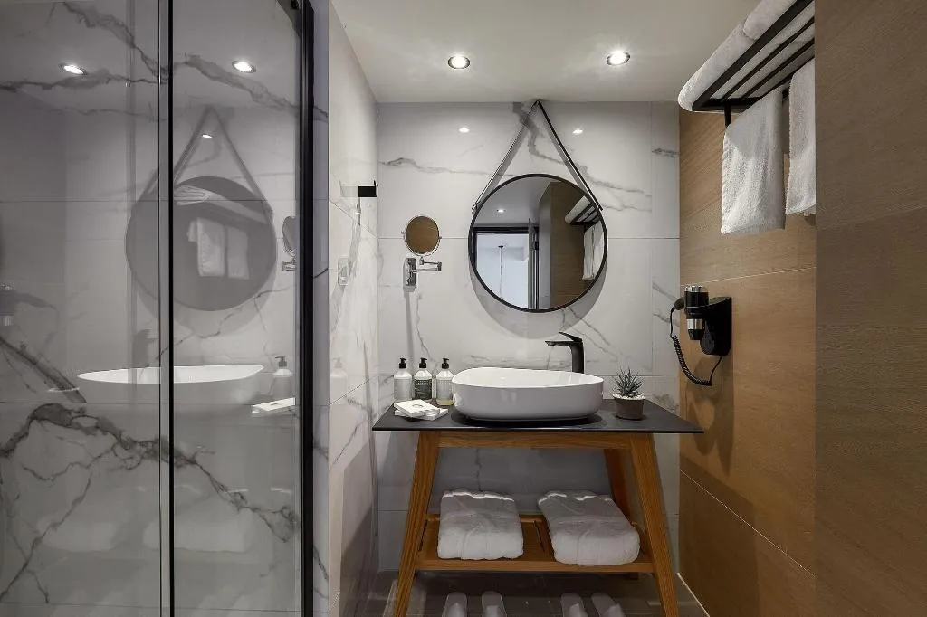 Room, Enorme Santanna Island, Crete