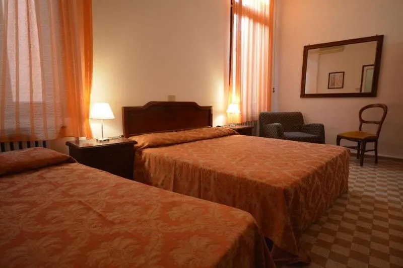 General view, Hotel Casa Peron, Venice
