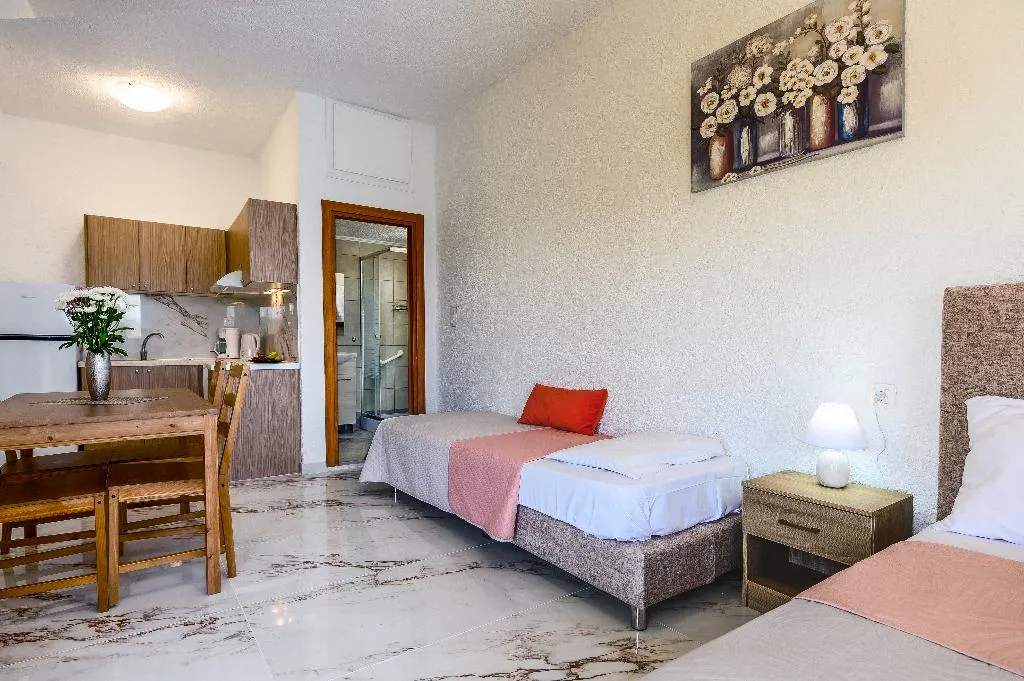 STUDIO STANDARD Room, Zervakis Apartments, Crete
