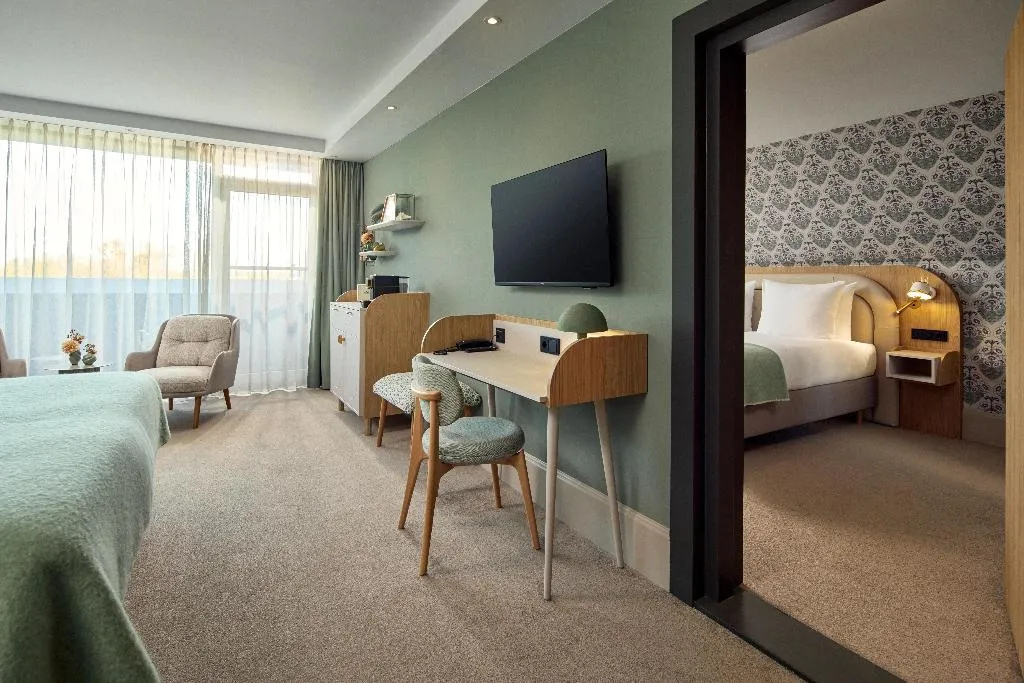 Room, Van der Valk Hotel Volendam, Amsterdam