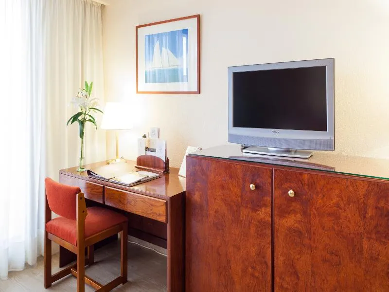 Double or Twin STANDARD Room, Royal Plaza, Ibiza