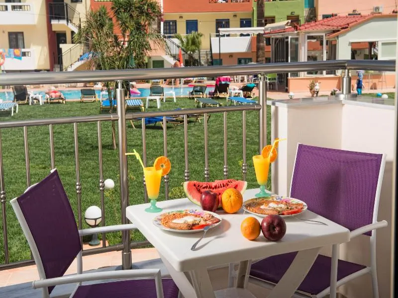 STUDIO CAPACITY 3 Room, King Village, Crete