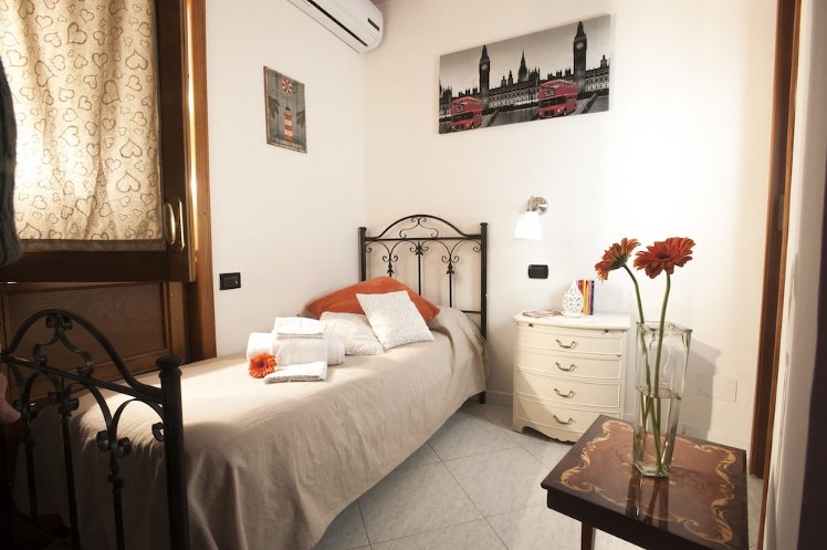 B&B Elena, Naples