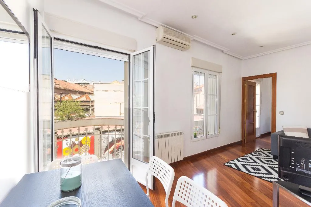 APARTMENT ONE BEDROOM Room, Smartr La Latina, Madrid