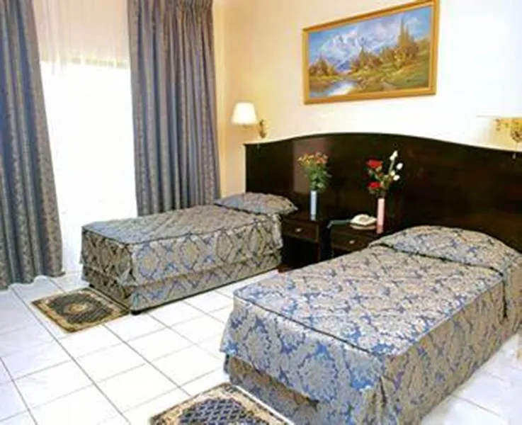 Room, Richmond Hotel Apartments, Dubai