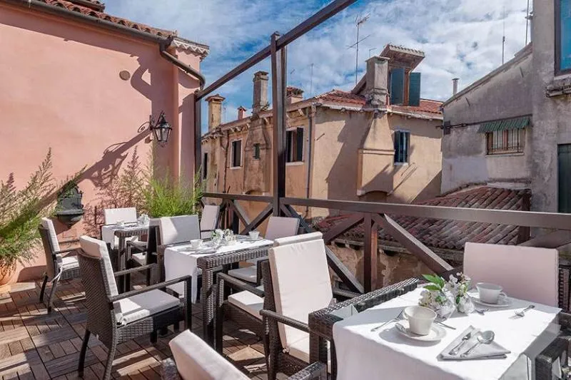 Terrace, Ca' dei Conti, Venice