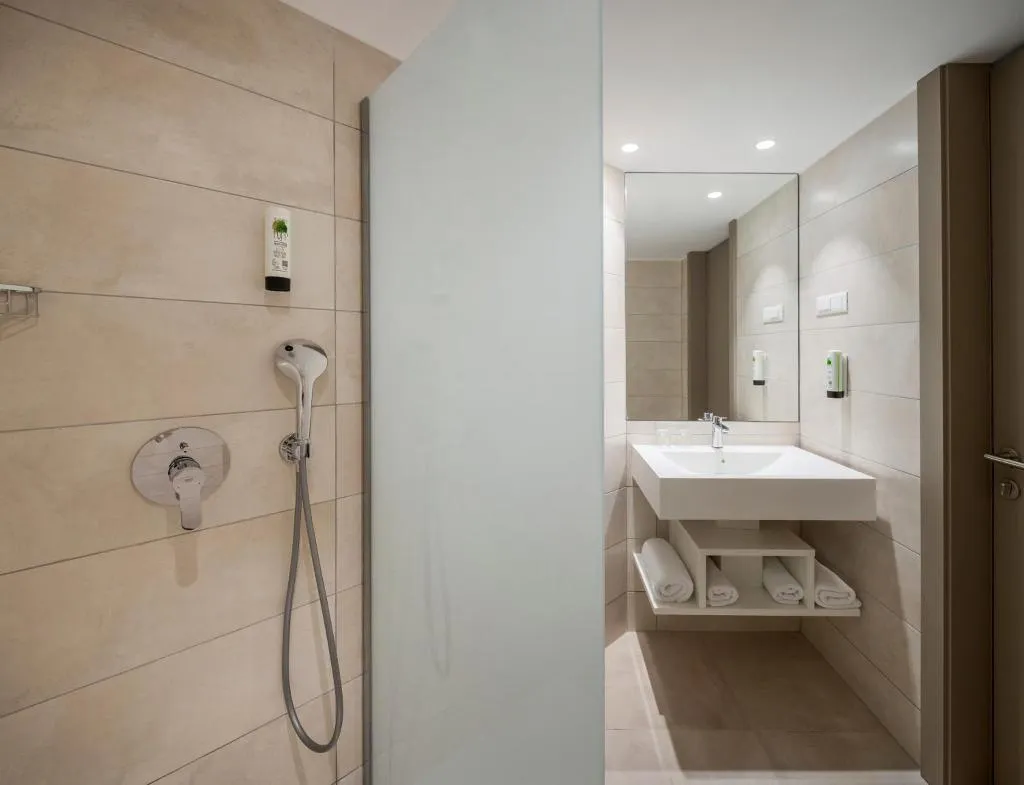 SINGLE SUPERIOR Room, Bretanide, Split