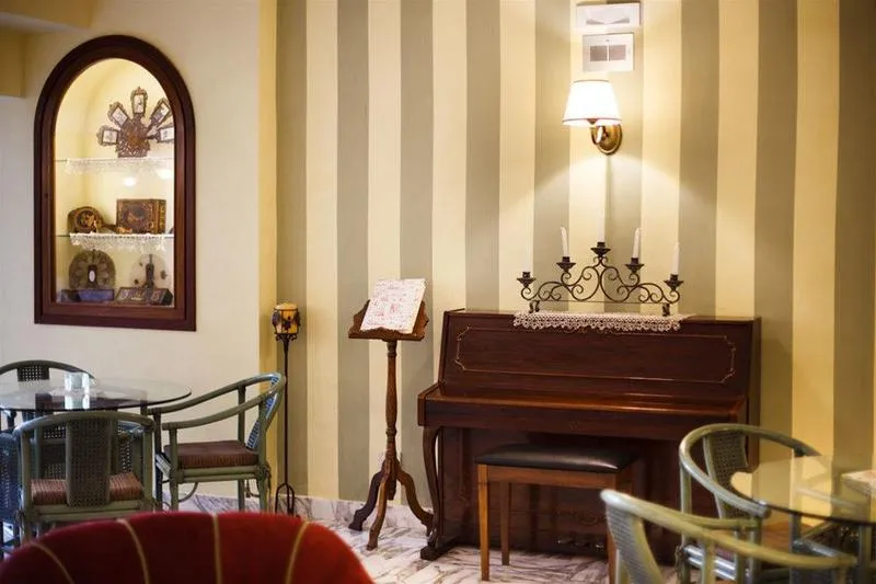 General view, Girasole Hotel, Naples