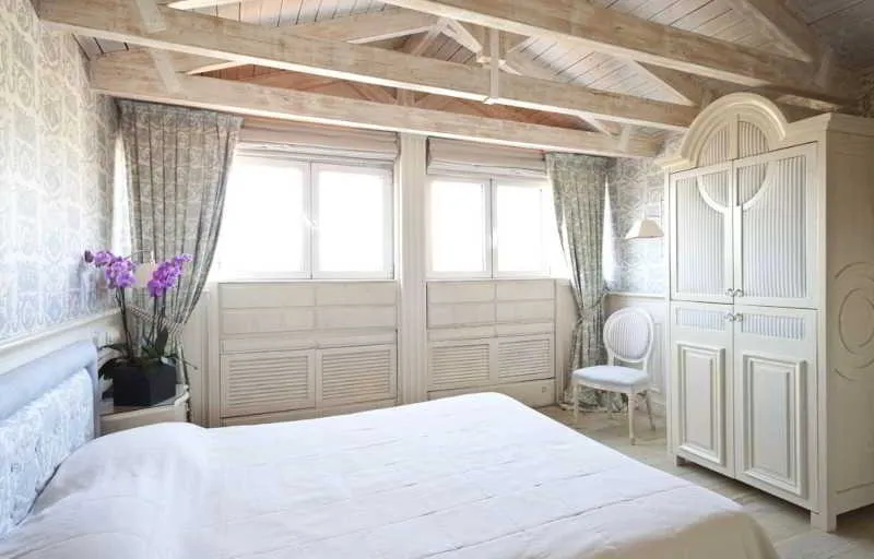 Room, Pentelikon, Athens